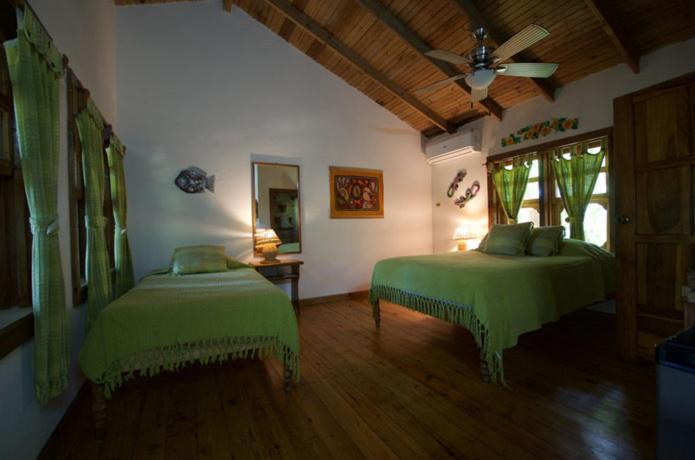Posada Arco Iris, เวสต์เอนด์ ภายนอก รูปภาพ